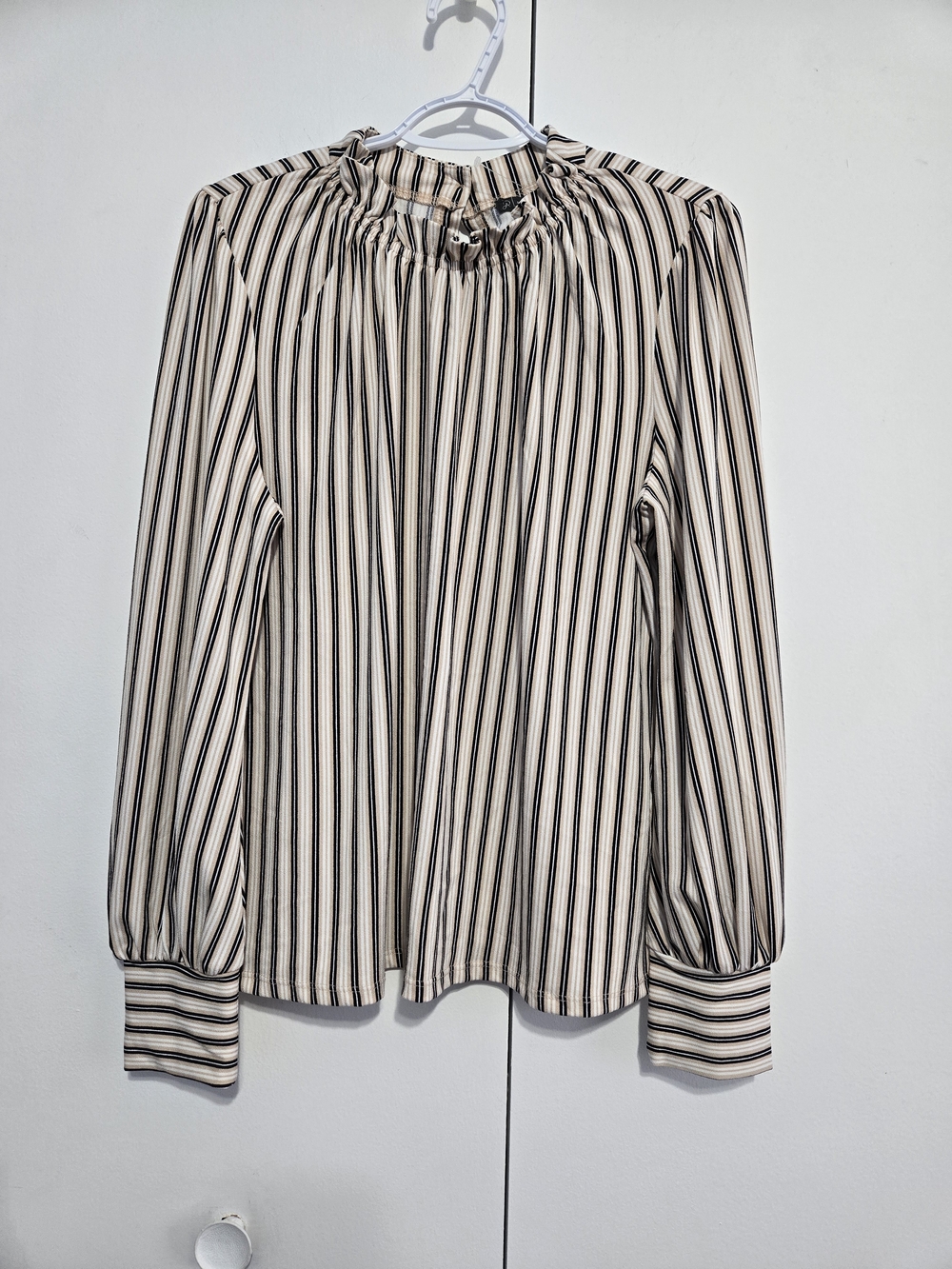 Adrianna Papell Blouse‎ NWT Large Striped Ruffle Neck Long Sleeve Dressy Top